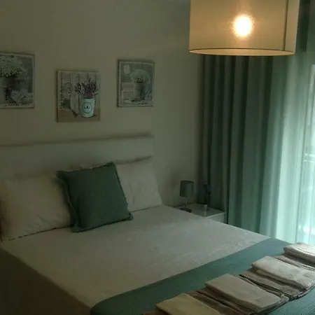 Algarve's Nest